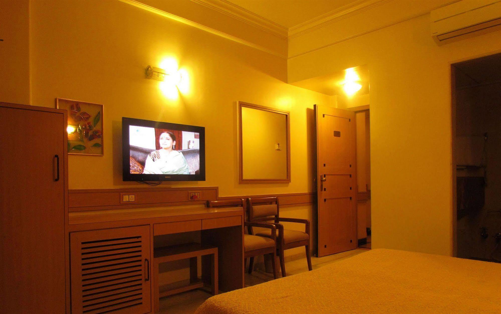 Hotel Midland Mumbai Exteriör bild